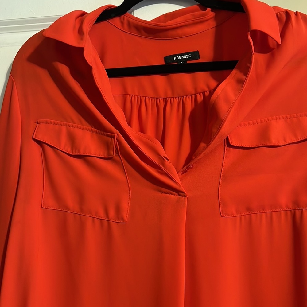 Red blouse - Picture 4 of 5